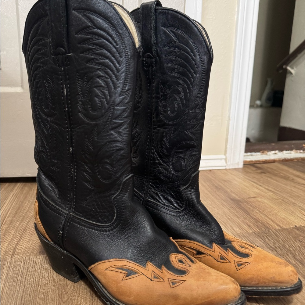 Black and Tan Western Cowboy Boots